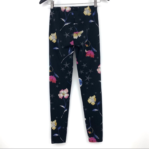 2/$20 GAP Kids Girl's Jersey Star and Floral Patterned Leggings, XXL (14 - 16) - Picture 6 of 14